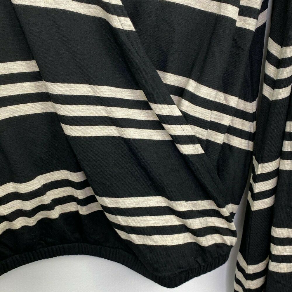 Chaser Womens Black Striped V Neck Bell Sleeve Top Women Sz M Y2K‎ Edgy Festival - Picture 5 of 8